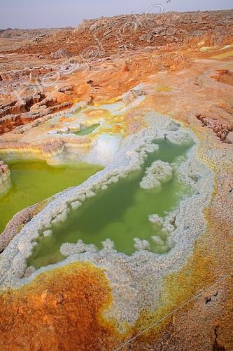 Biosphoto | 2088162 | Acid ponds in Dallol, Ethiopia | &copy; Stéphan Bonneau / Biosphoto