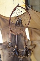 Biosphoto | 1251480 | Attrapeur de rêves à l'intérieur d'un tipi | &copy; Franck Fouquet / Biosphoto