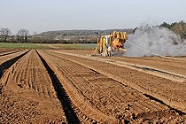 Biosphoto | 2575910 | Automated steam disinfection of soil at a depth of 10-14 cm before sowing or planting. Market gardening, Gaec Seuru, Champagne, Sarthe, Pays de la Loire, France | &copy; Michel Gile / Biosphoto