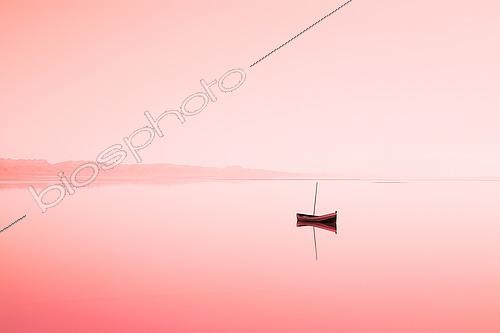 Biosphoto | 2618112 | Boat on the salt lake Chott el Jérid, desert, Tunisia. | &copy; Christophe  Lehénaff / Biosphoto