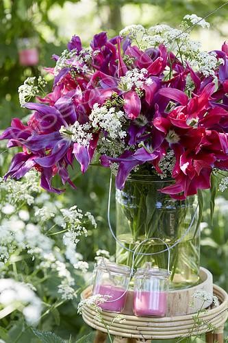 Biosphoto | 2408918 | Bouquet de tulipes | &copy; Visions Pictures / Biosphoto