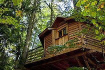 Biosphoto | 1251284 | Cabane en bois de mélèze | &copy; Franck Fouquet / Biosphoto