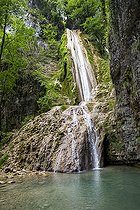 Biosphoto | 2588046 | Cascade de la Fouge dont l’accès a été interdit par la municipalité de Cerdon dans le Bugey à Cerdon, France. Interdiction d’accès par mesure de précaution par les municipalités à des sites naturels utilisés comme site de loisir nature outdoor. | &copy; Antoine Boureau / Biosphoto