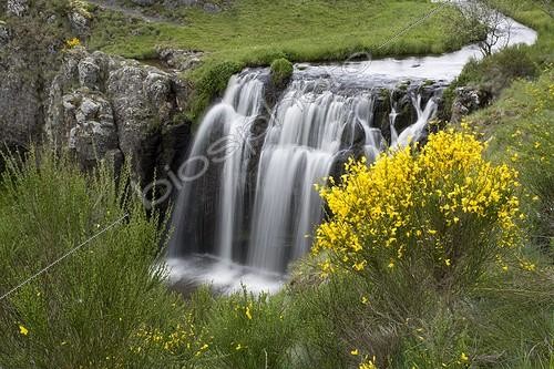 Biosphoto | 2012948 | Cascade Veyrines - Auvergne Volcanoes RNP France | &copy; Hervé Chellé  / Biosphoto