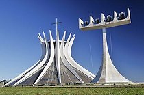 Biosphoto | 1600405 | Catedral da Nossa Senhora Aparecida cathedral by architect Oscar Niemeyer, Brasilia, Distrito Federal state, Brazil, South America | © Florian Kopp / imageBROKER / Biosphoto