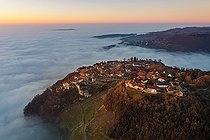 Biosphoto | 2558243 | Château-Chalon, 'Most beautiful village in France', AOC vineyard, capital of Vin Jaune, Jura, France | &copy; Stéphane Godin / Biosphoto