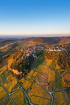 Biosphoto | 2558245 | Château-Chalon, 'Plus beau village de France, vignoble AOC, capitale du Vin Jaune, Jura, France | &copy; Stéphane Godin / Biosphoto