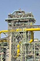 Biosphoto | 1606315 | Chemical plants of the Schwelgern coke oven plant, ThyssenKrupp Stahl AG, factory premises Hamborn, Schwelgern Duisburg, North Rhine-Westphalia, Germany, Europe | © Walter G. Allgoewer / imageBROKER / Biosphoto