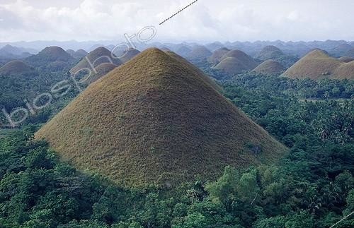 Biosphoto | 57964 | Chocolate Hills Philippines | &copy; Reinhard Dirscherl / Biosphoto