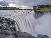 Biosphoto | 2609745 | Chute d'eau Dettifoss dans le PN Vatnajoekull, la deuxième chute d'eau de la rivière Joekulsa a Fjoellum dans le canyon Joekulsargljufur, automne, Islande, Europe | &copy; Martin Zwick / Biosphoto