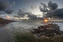 Biosphoto | 1494448 | Clouds and sun on the beach, Neuendorf, Hiddensee Island, Mecklenburg-Western Pomerania, Germany, Europe | &copy; Mario Tumm / imageBROKER / Biosphoto