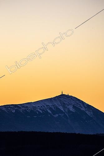 Biosphoto | 2527226 | Coucher de soleil sur le Mont Ventoux depuis la montagne de Lure, Alpes de Haute Provence, France | © David Tatin / Biosphoto