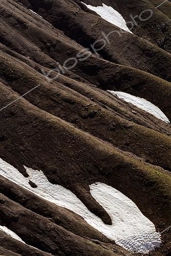 Biosphoto | 943171 | Derniers névés dans terres noires au col de Restefond France | &copy; Didier Vereeck / Biosphoto