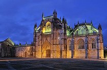 Biosphoto | 1606001 | Dominican monastery Mosteiro de Santa Maria da Vitoria at night, UNESCO World Heritage Site, Batalha, Portugal, Europe | © Florian Kopp / imageBROKER / Biosphoto