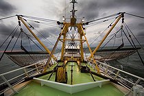 Biosphoto | 2075182 | Dutch fishing vessel fishing on the Northies for sole and flounder | &copy; Ton Koene / Visual and Written - Photo Collection / Biosphoto