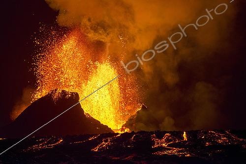 Biosphoto | 2468737 | Eruption in Geldingadalur, Fagradalsfjall, Reykjanes Peninsula, Iceland | &copy; Martial Acquarone / Biosphoto
