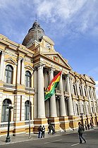 Biosphoto | 1601825 | Facade of the Presidential Palace, La Paz, Bolivia, South America | © Florian Kopp / imageBROKER / Biosphoto