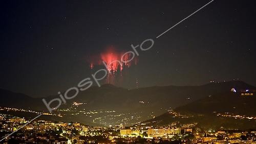 Biosphoto | 2590950 | Farfadets au dessus d'un orage près de Venise, photographiés depuis Nice, dans les Alpes-Maritimes, France | &copy; Christophe Suarez / Biosphoto