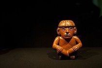 Biosphoto | 1251217 | Figurative pottery from Moche people Peru | &copy; Nano Calvo / Visual and Written - Photo Collection / Biosphoto