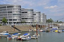 Biosphoto | 1605626 | Five Boats office building and the first height-adjustable suspension bridge in the world, Inner Harbour, Duisburg, North Rhine-Westphalia, Germany, Europe | © Walter G. Allgoewer / imageBROKER / Biosphoto