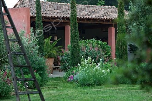 Biosphoto | 853931 | Flowered garden in front of a provencal mas | &copy; Philippe Giraud / Biosphoto