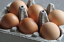 Biosphoto | 2575243 | Free range eggs of different sizes as on the farm, French eggs from Leclerc hypermarket, France | &copy; Michel Gile / Biosphoto
