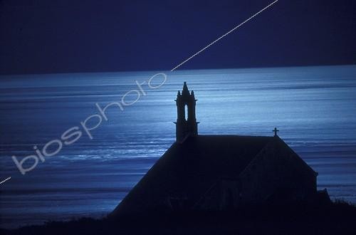 Biosphoto | 160405 | Full moon reflection on Saint They Chapel at Pointe du Van ; Age of the Moon : 18 days<br>Locality : Cleden-Cap-Sizun<br>17th century<br>Near the pointe du Van. | &copy; Olivier Sauzereau / Biosphoto