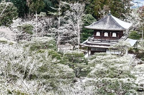 Biosphoto | 2045436 | Garden Ginkaku-ji Buddhist temple in winter - Japan  ; Temple of the Silver Pavilion | &copy; Vincent Marion / Biosphoto