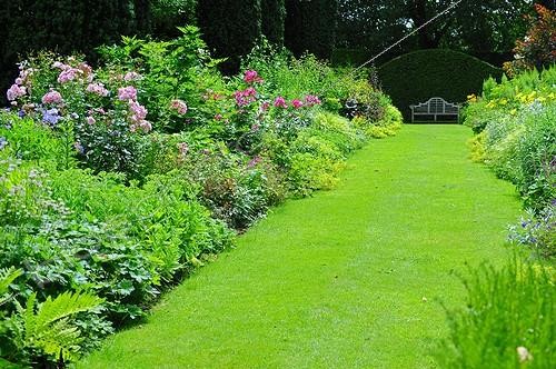 Biosphoto | 943728 | Garden path and mixed-border in bloom in a garden | &copy; Frédéric Didillon / Biosphoto