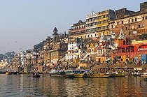 Biosphoto | 1605038 | Ghats or holy steps of Varanasi, Ganges, Uttar Pradesh, India, Asia | © Olaf Krueger / imageBROKER / Biosphoto