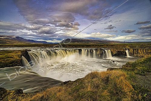 Biosphoto | 2601512 | Godafoss, Région du Nord-Est, Islande | &copy; Emile Barbelette / Biosphoto