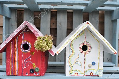 Biosphoto | 2504298 | Handmade birdhouse, garden decoration | &copy; Catherine Fruhinsholz / Biosphoto