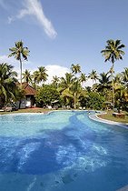 Biosphoto | 1608025 | Hotel Coconut Lagoon, pool area, CGH Earth Group, Vembanad Lake, Kerala, India, South India, Asia | © Olaf Krueger / imageBROKER / Biosphoto