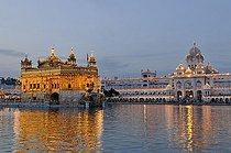 Biosphoto | 1605042 | Illuminated and decorated Harmandir Sahib or Golden Temple during the Besaki festival, New Year for Sikhs, Amritsar, Punjab, India, Asia | © Olaf Krueger / imageBROKER / Biosphoto