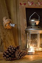 Biosphoto | 1251213 | Intérieur d'une cabane en bois | &copy; Franck Fouquet / Biosphoto
