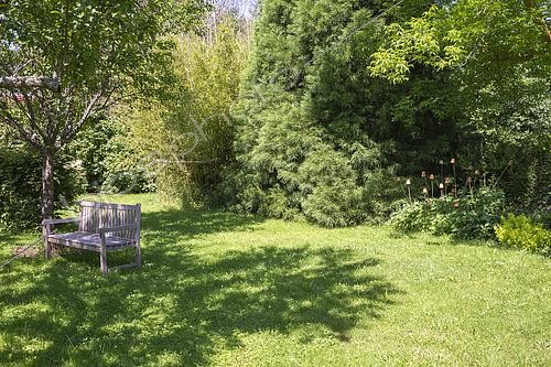 Biosphoto | 2479173 | Jardin Cali Canthus, jardin ornemental, de décoration, visité par le public, banc, la quiétude au milieu du jardin, Saint Maurice(67220), Bas Rhin (67), Alsace, Région grand Est, France | &copy; Sylvain Cordier / Biosphoto