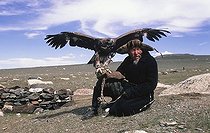 Biosphoto | 1464970 | Kazakh eagle hunter, Golden Eagle Festival, Bayan Oelgii, Altai Mountains, Mongolia, Asia | &copy; GTW / imageBROKER / Biosphoto