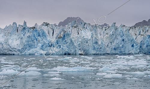 Biosphoto | 2614524 | Knud-Rasmusen glacier (also called Apuseeq glacier) at Sermiligaaq Fjord. in Ammassalik region in East Greenland. North America, Greenland, Ammassalik, danish territory, autumn | &copy; Martin Zwick / Biosphoto
