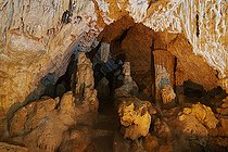 Biosphoto | 2593247 | La Grotte de Brando, on peut y voir des concrétions en formes de stalactites et de stalagmites, la grotte est profonde d'une trentaine de mètres, Corse, France | &copy; Hyacinthe Sambroni / Biosphoto