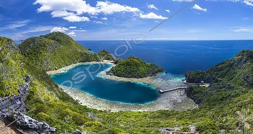 Biosphoto | 2443373 | Le coeur de Misool. Raja Ampat, Indonésie | &copy; Gabriel Barathieu / Biosphoto