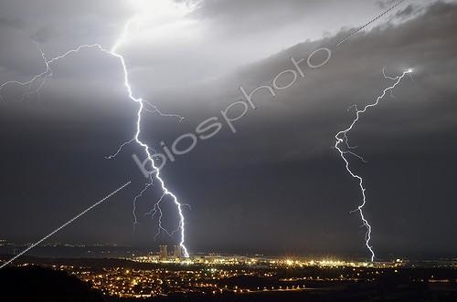 Biosphoto | 1998904 | Lightning on the Tricastin Nuclear plant - France | &copy; Christophe Suarez / Biosphoto