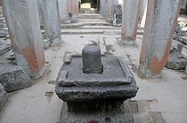Biosphoto | 1600607 | Lingam, ruins of the Prasat Preah Khan temple complex, Angkor, UNESCO World Heritage Site, Siem Reap, Cambodia, Asia | © Walter G. Allgoewer / imageBROKER / Biosphoto