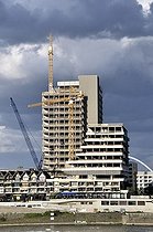 Biosphoto | 1603527 | Lufthansa high-rise building, headquarters of the German airline until 2007, Deutzer bank of the Rhine River, maxCologne redevelopment project, renovation until 2012, Cologne, North Rhine-Westphalia, Germany, Europe | © Walter G. Allgoewer / imageBROKER / Biosphoto
