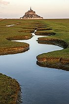Biosphoto | 2036945 | Meandering creek in the bay of Mont Saint-Michel - France | &copy; Vincent M. / Biosphoto