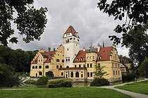 Biosphoto | 1602018 | Moated castle in Schoenau, Lower Bavaria, Germany, Europe | © Florian Kopp / imageBROKER / Biosphoto