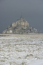 Biosphoto | 1233560 | Mont-Saint-Michel sous la neige en hiver France | &copy; Vincent M. / Biosphoto