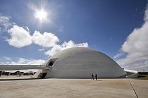Biosphoto | 1600410 | Museu Nacional Honestino Guimaraes National Museum, by architect Oscar Niemeyer, Brasilia, Distrito Federal state, Brazil, South America | © Florian Kopp / imageBROKER / Biosphoto