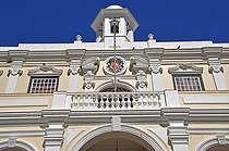 Biosphoto | 1602041 | Old Town House in cape-Dutch architecture, Greenmarket Square, Capetown, South Africa, Africa | © Walter G. Allgoewer / imageBROKER / Biosphoto
