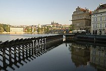 Biosphoto | 1604696 | On the banks of the Vltava River, Prague, Czech Republic, Europe | © Kevin Proennecke / imageBROKER / Biosphoto