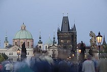 Biosphoto | 1604681 | On the Charles Bridge, old town, UNESCO World Heritage Site, Prague, Czech Republic, Europe | © Kevin Proennecke / imageBROKER / Biosphoto